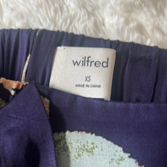 women’s silk crops - Picture 5 of 6